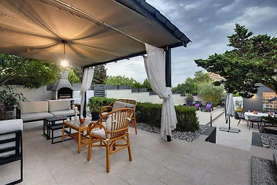 Villa mit Pool und mediterraner