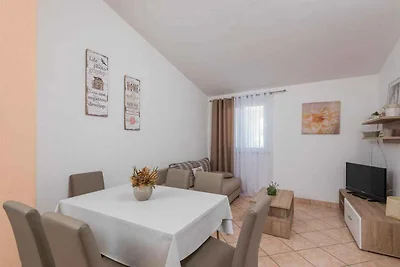 Ferienwohnung mit Balkon und Klimaanlage