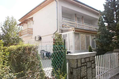 Ferienwohnung mit 4 Bäder, nur 100 m vom