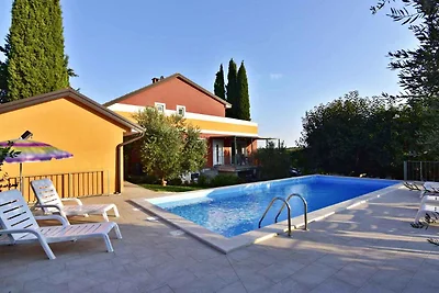Ferienwohnung mit Pool an ruhiger Lage