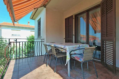 Ferienwohnung mit Klimaanlage und Balkon