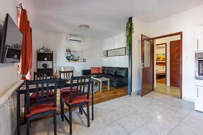 Ferienwohnung mit Balkon und Meerblick