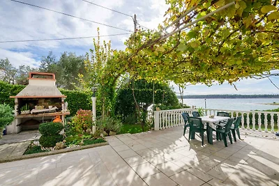 Ferienwohnung mit Klimaanlage, Terrasse und M