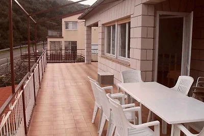 Ferienhaus mit Terrasse und Grill