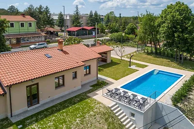 Vakantiehuis Ontspannende vakantie Lupoglav