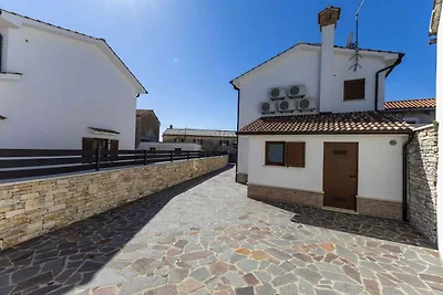 Villa mit Pool, Klimaanlage