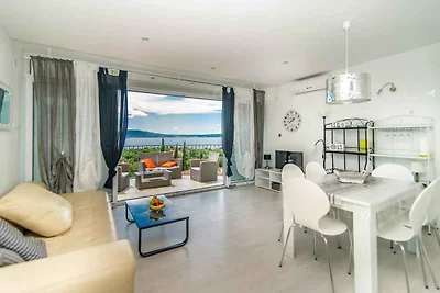 Ferienwohnung mit einem Balkon mit Blick auf 