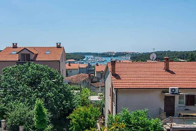 Ferienwohnung mit Balkon und Meerblick