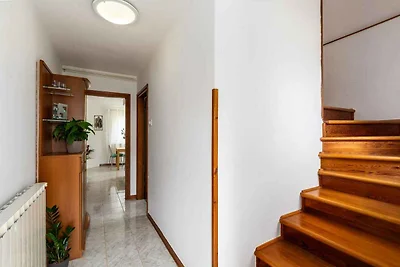 Ferienwohnung mit Klimaanlage und Balkon