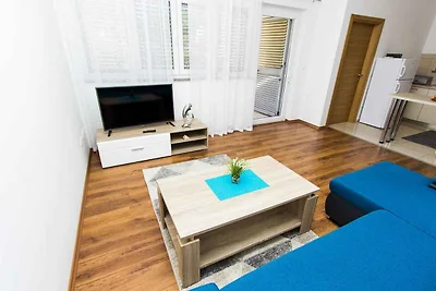 Gemütliches Apartment Vesna in Vodice für ein