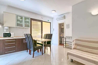 Ferienwohnung mit Terrasse und Klimaanlage