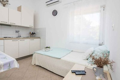 Ferienwohnung mit Balkon und Parkplatz