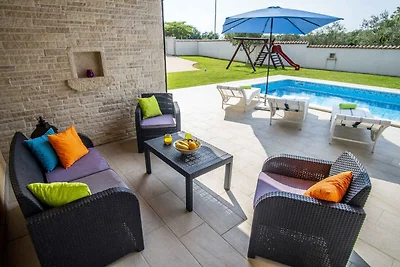 Ferienhaus mit Pool