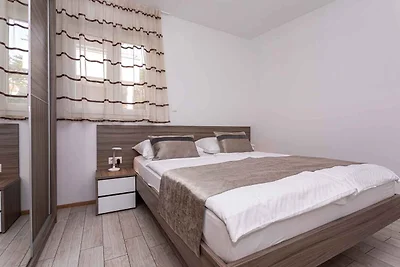 Ferienwohnung mit Klimaanlage und Terrasse