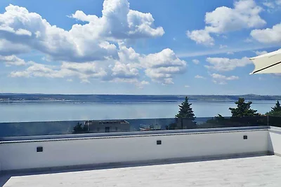 Ferienhaus mit Pool und Meerblick