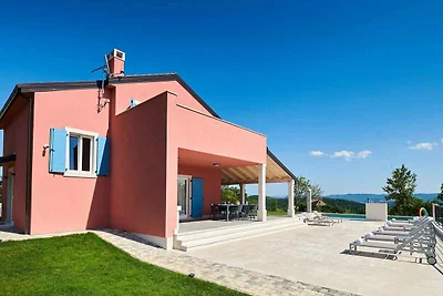 Villa mit Klimaanlage und Pool