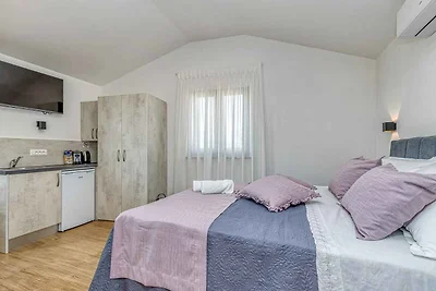Ferienzimmer mit Klimaanlage und WLAN