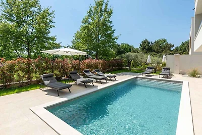 Villa mit Whirlpool und Sauna
