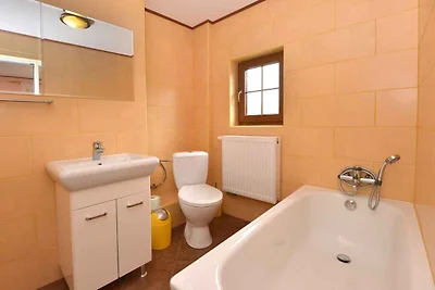 Hütte mit Blick auf das Isergebirge