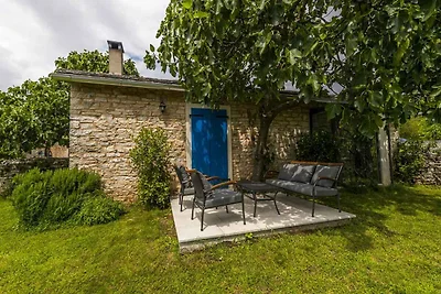 Villa mit Pool und Klimaanlage