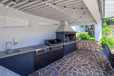 Studio mit Gemeinschaftspool und Balkon