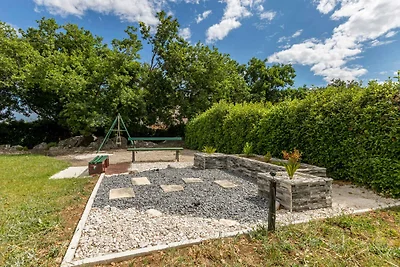 Charmante Villa Ezgeta in Kaštel Novi mit eig