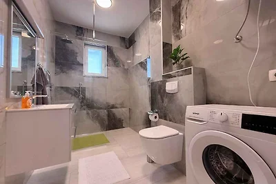 Ferienwohnung mit Pool zur gemeinsamen