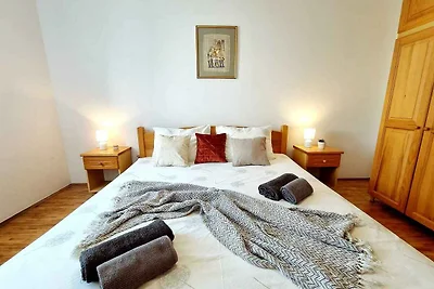 Ferienwohnung mit Klimaanlage und Balkon