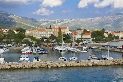Ferienwohnung im ersten Stock in der Nähe des