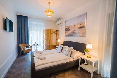 Ferienzimmer in Villa Csenge mit Fitnessraum 