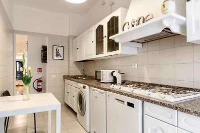 Ferienwohnung mit Balkon und Whirlpool