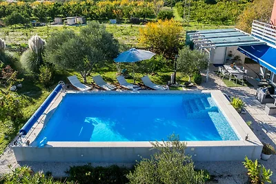 Gemütliches Ferienhaus in Opuzen mit privatem
