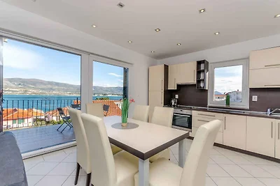 Ferienwohnung mit Klimaanlage und Blick auf d