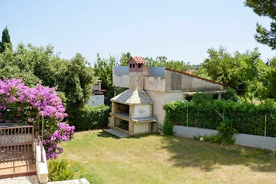 Ferienwohnung mit Balkon und Grillmöglichkeit
