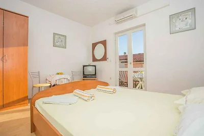 Studio mit Balkon