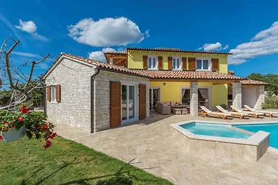 Villa mit Privatpool