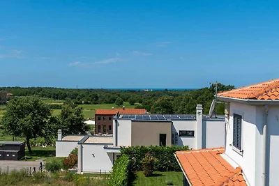 Villa mit Pool und Klimaanlage