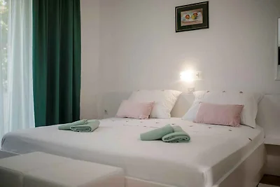 Schöne Wohnung auf der Insel Rab, nur 700m vo