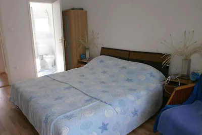 Ferienwohnung mit 4 Bäder, nur 100 m vom