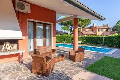 Villa mit Klimaanlage, Garten und Pool