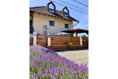 Ferienwohnung modern eingerichtet, mit WLAN u