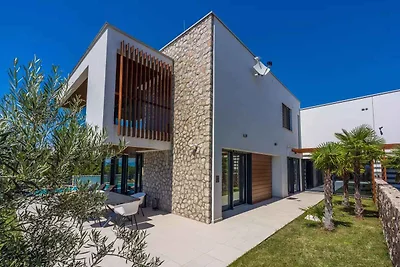 Villa mit Klimaanlage und Pool