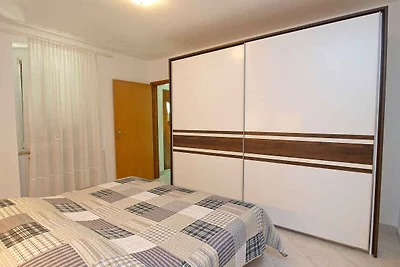 Ferienwohnung mit Klimaanlage und Terrasse