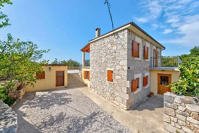 Ferienhaus mit Pool und Klimaanlage