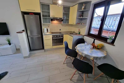 Ferienwohnung mit Garten und Klimaanlage