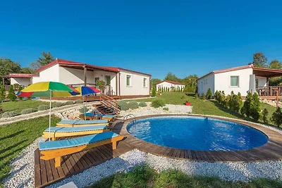 Ferienhaus mit Privatpool