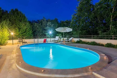 Villa mit Klimaanlage und Pool