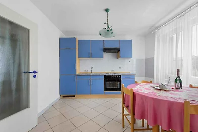 Apartment mit grossem Balkon, einem Schlafzim