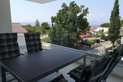 Ferienwohnung mit Balkon und Meerblick