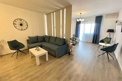 Ferienwohnung klimatisiert mit Balkon
